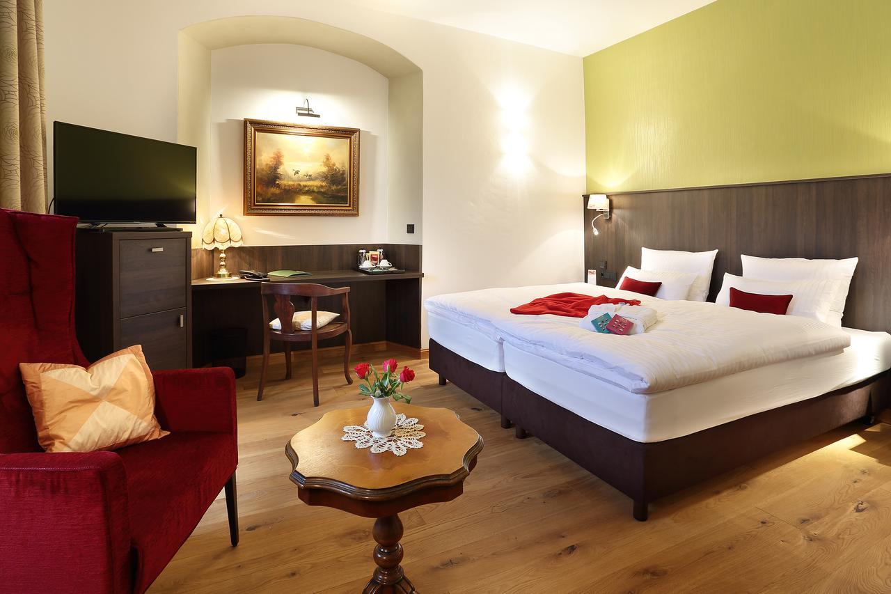 Hotel Garni Schloss Schoenberg Bad Brambach Eksteriør billede